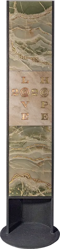 Love & Hope 2020, natural state — honey and green onyx totem